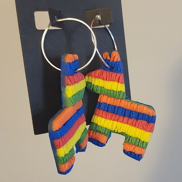 Piñata Hoop Earrings 🪅 - Picture 3 of 4